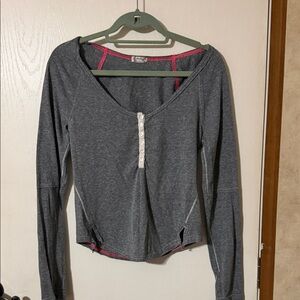 Stylish Gray Long Sleeve Top with Button Detail